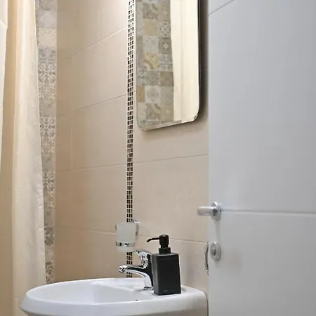 New Cristal In The Centre