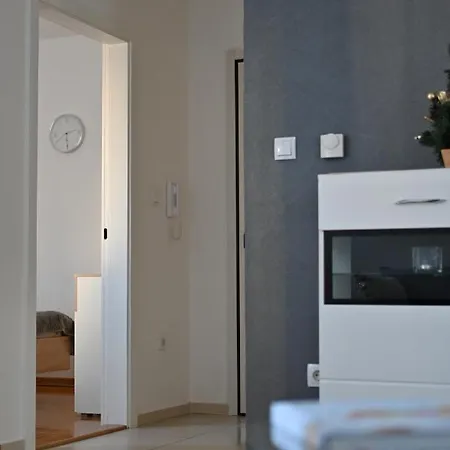 Apartment New Cristal In The Centre Novi Sad