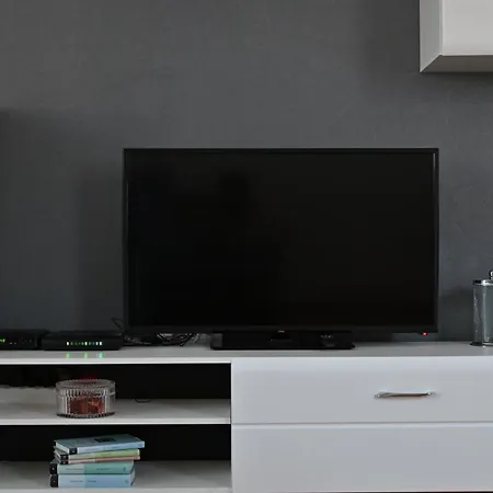 New Cristal In The Centre *